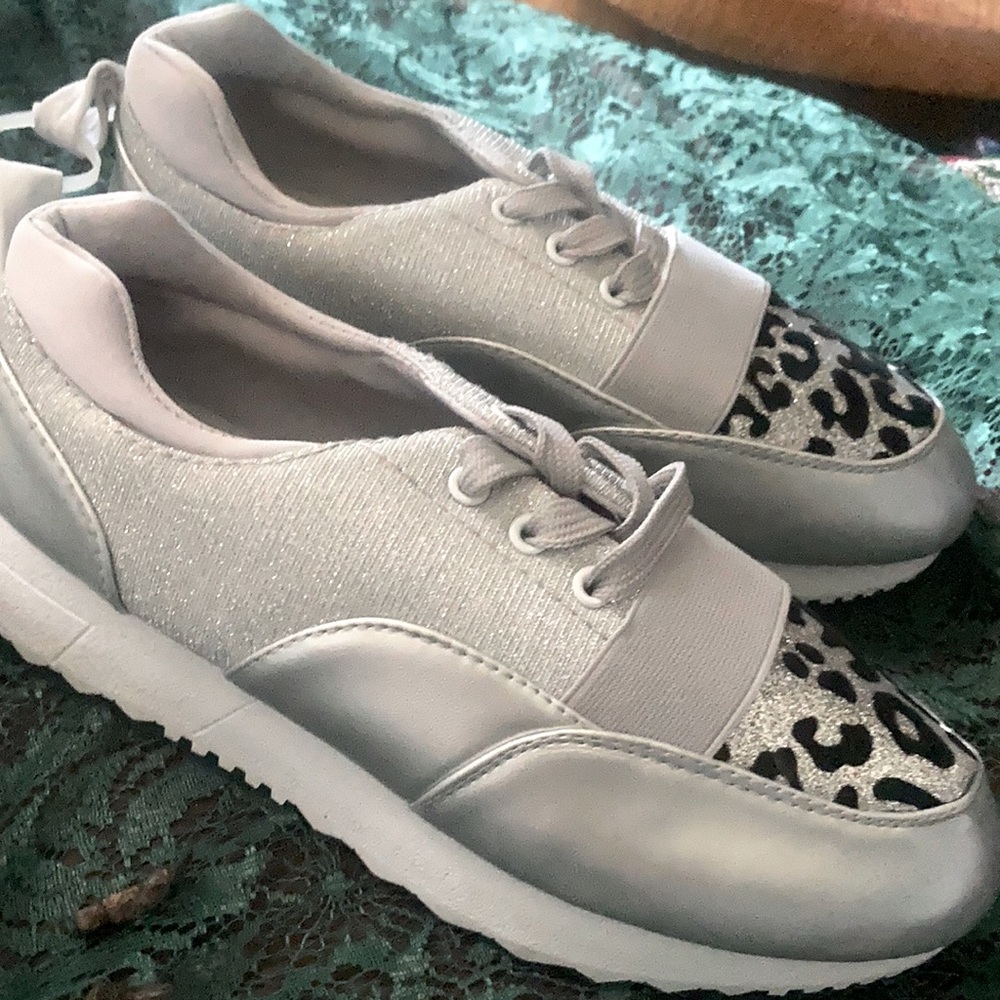 Silver twisted leapard tennis 6:5